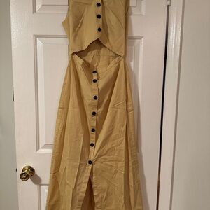 Elegant Yellow Maxi Dress